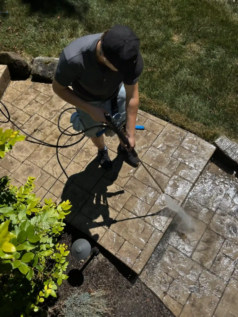 Pressure-Washing-sidewalk