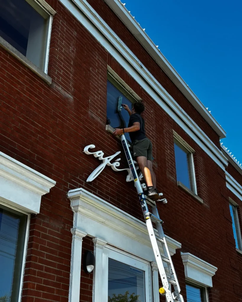 second-story-window-cleaning